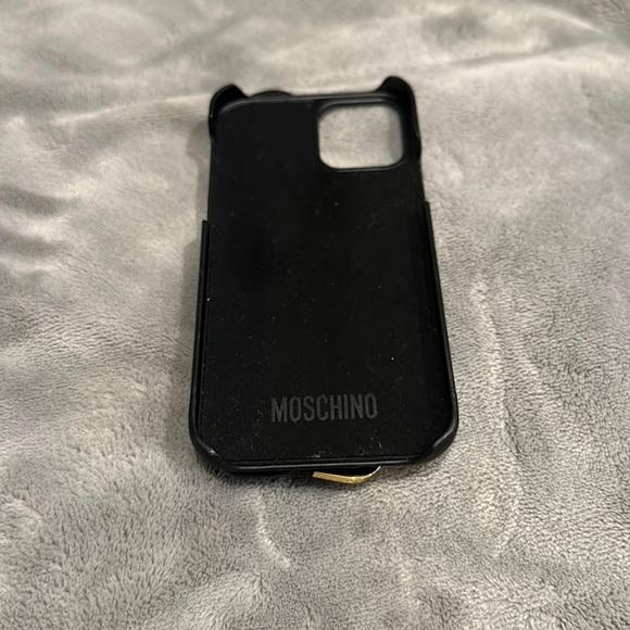 Moschino phone case - Picture 2 of 3